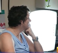 Using lightbox for seasonal affective disorder
